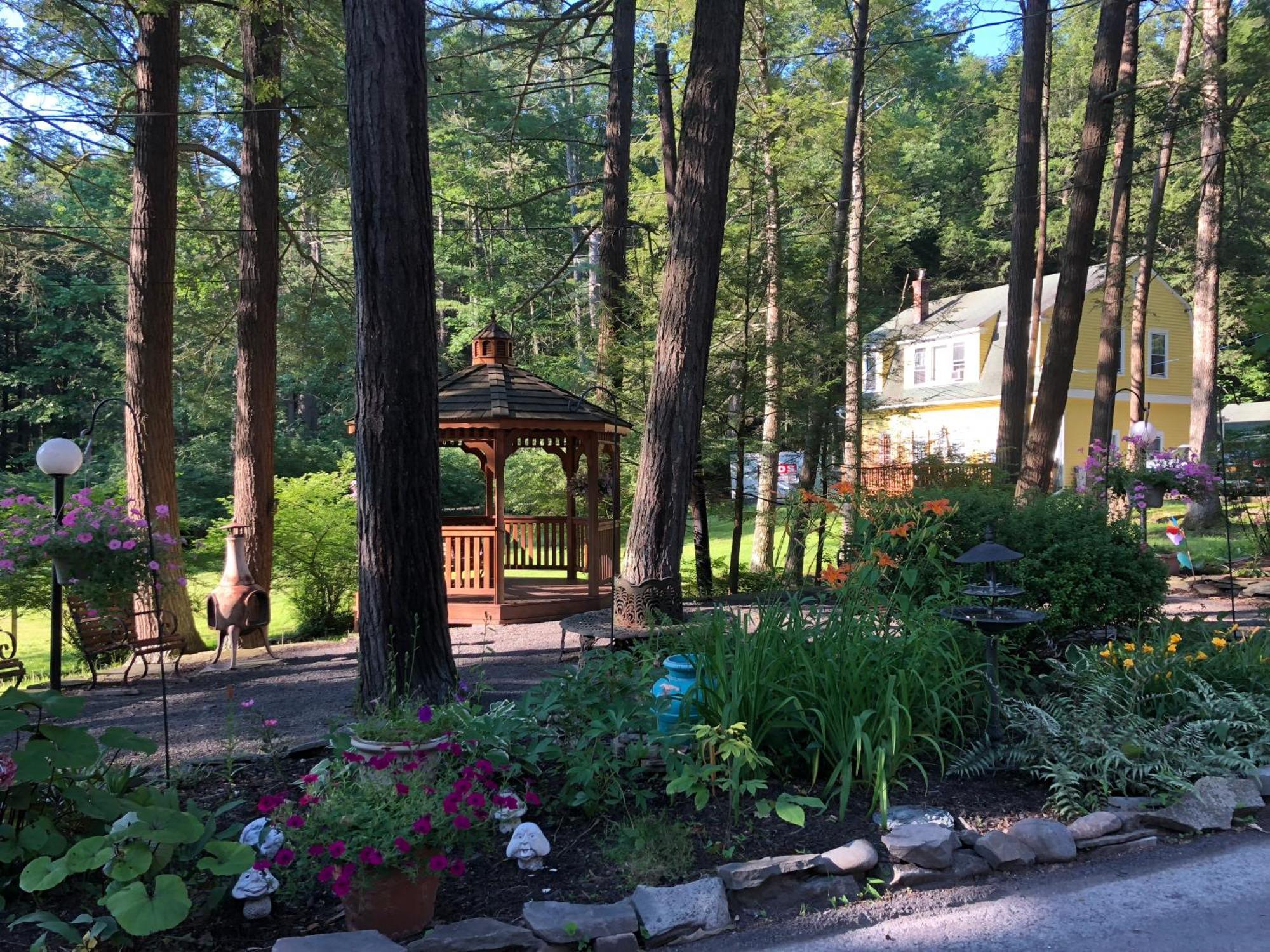 Brookview Manor Inn Canadensis Εξωτερικό φωτογραφία