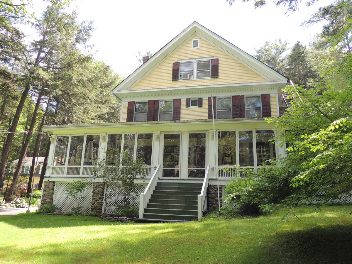 Brookview Manor Inn Canadensis Εξωτερικό φωτογραφία