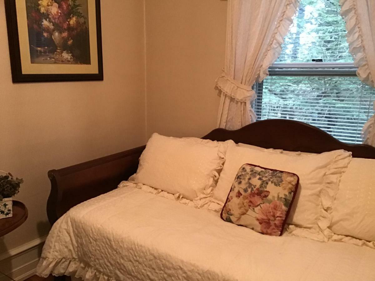Brookview Manor Inn Canadensis Εξωτερικό φωτογραφία